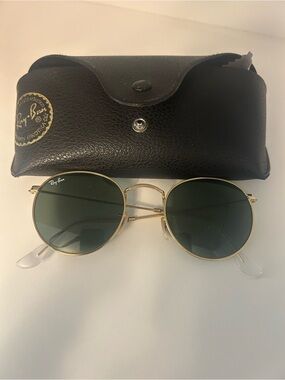 Ray-Ban Gold Frame Sunglasses with Dark Green Lenses